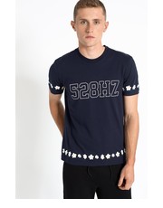 T-shirt - koszulka męska adidas Originals - T-shirt Pharrell Williams daisy AO2981 - Answear.com