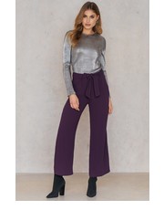 spodnie Szerokie spodnie z wiązaniem w talii - NA-KD.com