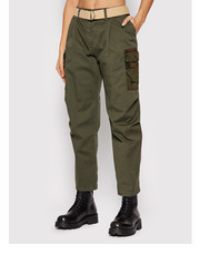 Spodnie Spodnie materiałowe P0SET05C17 Zielony Relaxed Fit - modivo.pl Please