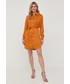 Sukienka Guess sukienka kolor pomarańczowy mini prosta