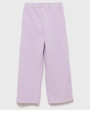 Spodnie spodnie dresowe dziecięce kolor fioletowy gładkie - Answear.com Guess