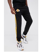Spodnie męskie Spodnie męskie kolor czarny z aplikacją - Answear.com New Era