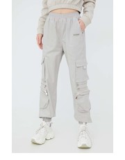 Spodnie spodnie bawełniane damskie kolor szary fason cargo high waist - Answear.com Sixth June