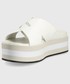 Klapki Calvin Klein Jeans klapki skórzane damskie kolor biały na platformie