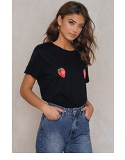 bluzka T-shirt Strawberry - NA-KD.com