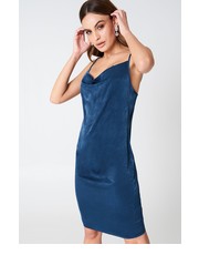 sukienka Sukienka z lejącym dekoltem - NA-KD.com
