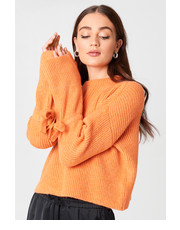 sweter Krótki sweter z wiązanym rękawem - NA-KD.com