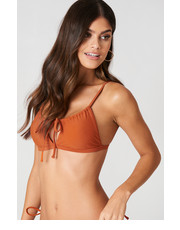 strój kąpielowy Góra bikini z sznurowana z przodu - NA-KD.com