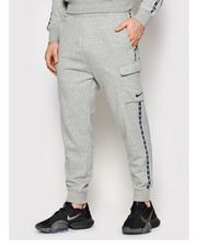 Spodnie męskie Spodnie dresowe Sportswear DM4680 Szary Standard Fit - modivo.pl Nike