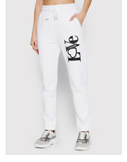 Spodnie Spodnie dresowe W155606M 4266 Biały Regular Fit - modivo.pl Love Moschino