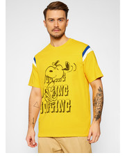 T-shirt - koszulka męska Levis® T-Shirt PEANUTS® Football 23895-0004 Żółty Loose Fit - modivo.pl Levi’s