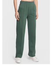 Spodnie Spodnie dresowe 2054704 Zielony Regular Fit - modivo.pl Cotton On